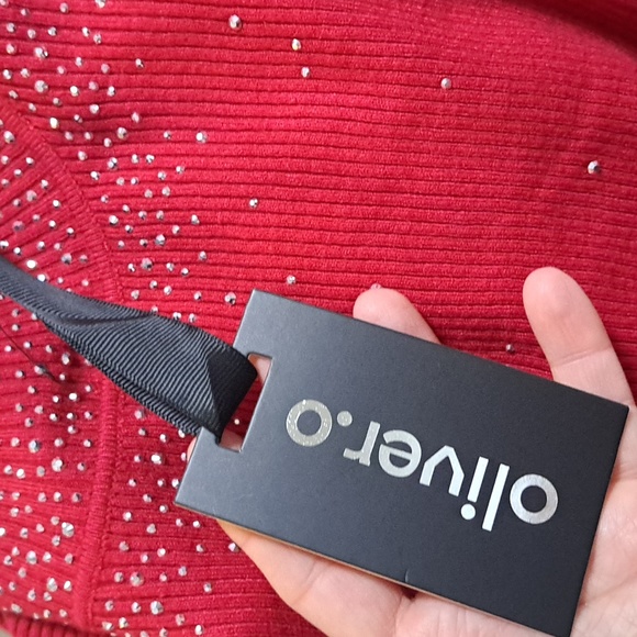 Oliver. O Red Silver Stud Detail Mock Neck Fitted Sweater. Size Large NWT - Picture 8 of 9